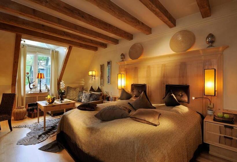 디럭스 룸, Relais & Châteaux Jagdhof Glashütte