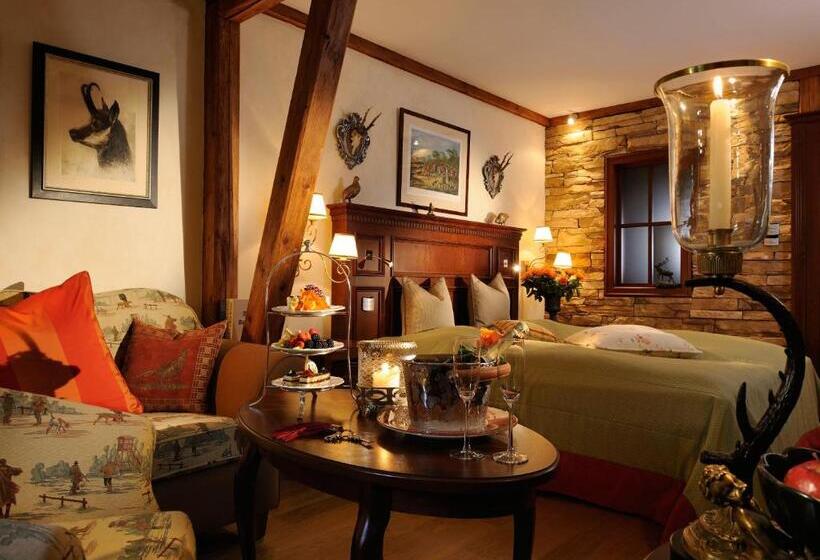디럭스 룸, Relais & Châteaux Jagdhof Glashütte