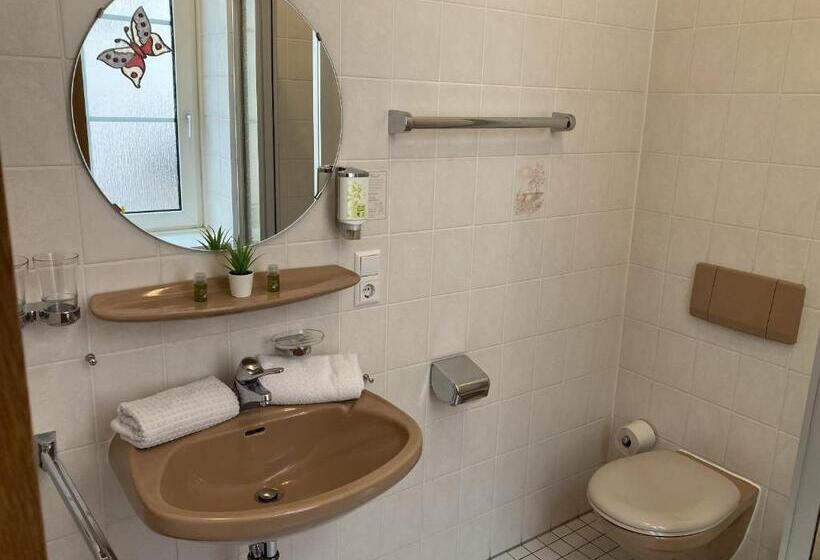 חדר סטנדרט, Restaurant Zumbusch