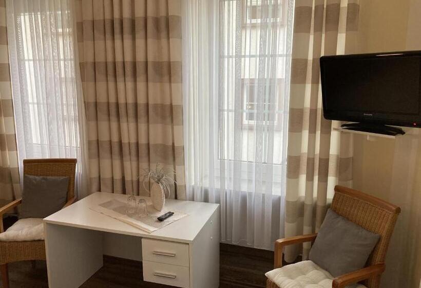 חדר סטנדרט, Restaurant Zumbusch