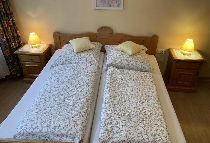 חדר סטנדרט, Restaurant Zumbusch