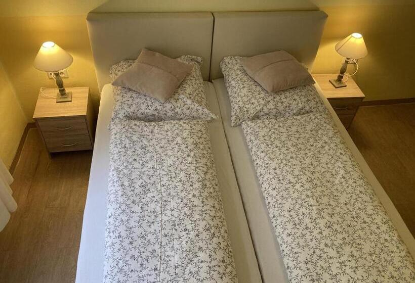 חדר סטנדרט, Restaurant Zumbusch