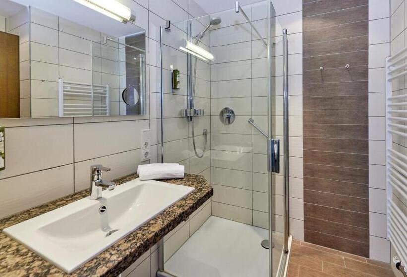 スタンダードルーム, Sankt Maximilian