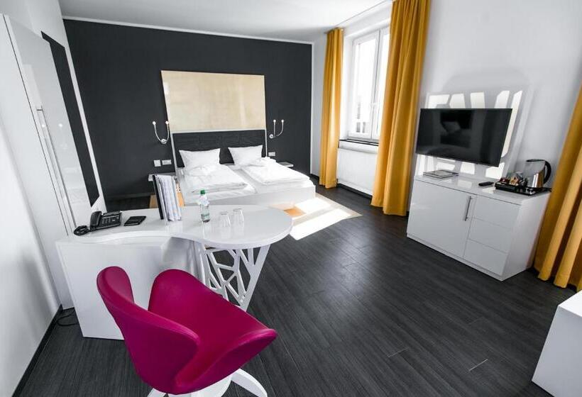 Полулюкс, Sinsheim