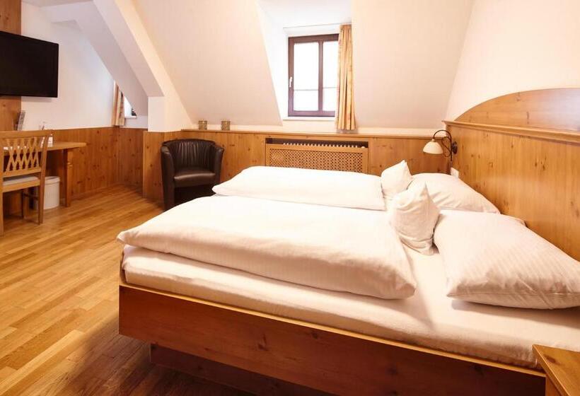 スタンダードルーム, Zu Den Drei Kronen