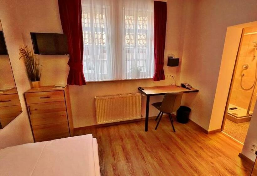 スタンダードシングルルーム, Zu Den Drei Kronen