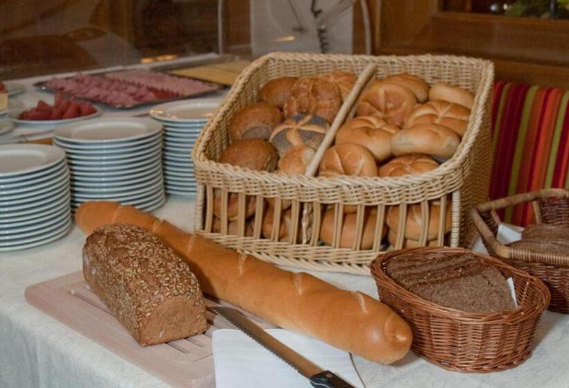 コンフォートルーム, Zur Krone