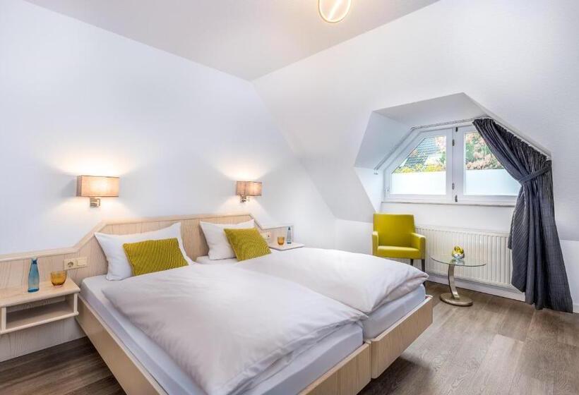 컴포트 룸, Zur Krone