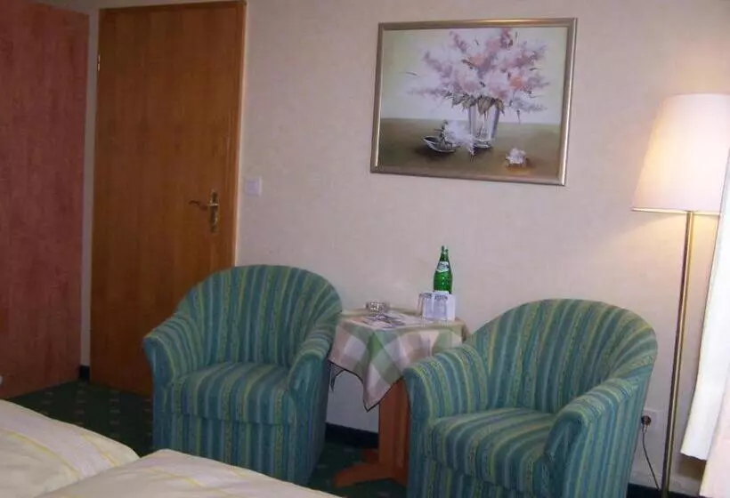 スタンダードトリプルルーム, Mein Vierjahreszeiten Hotel Garni Superior