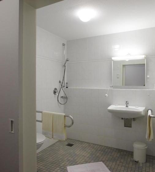 Quarto Estandar, & Gasthaus Löwen