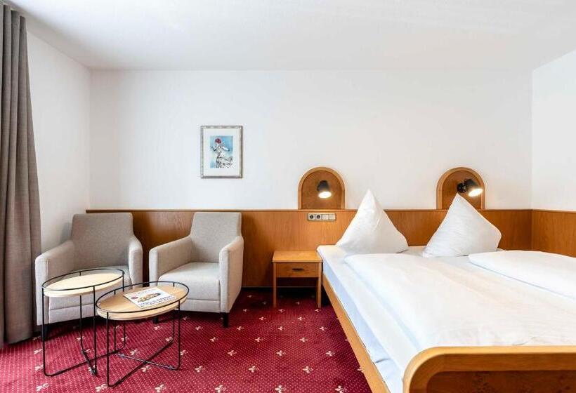 Quarto Estandar, & Gasthaus Löwen