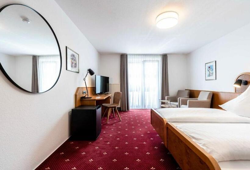 Quarto Estandar, & Gasthaus Löwen