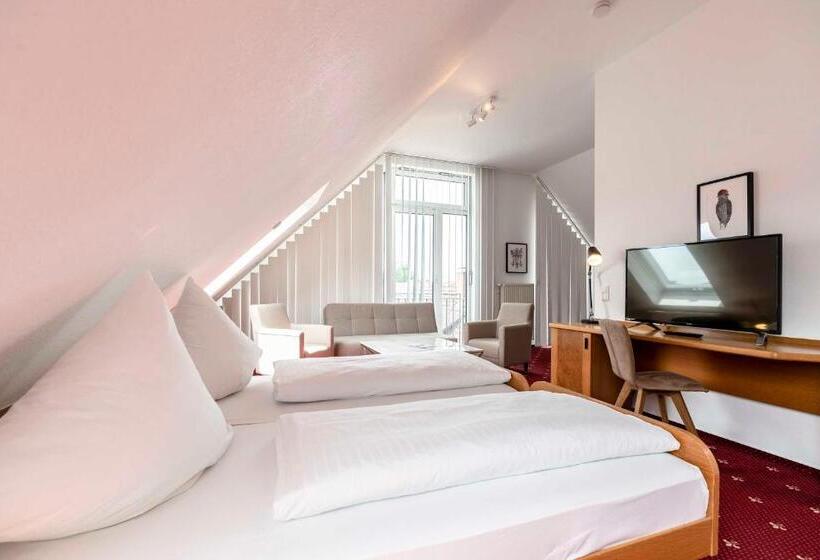 Quarto Quádruplo Estandar, & Gasthaus Löwen