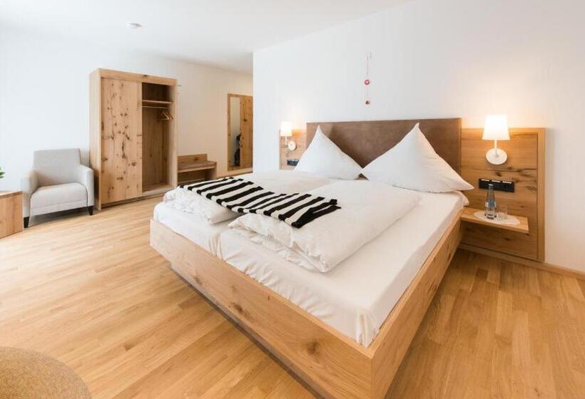 Quarto Estandar para Deficientes Físicos, & Gasthaus Löwen