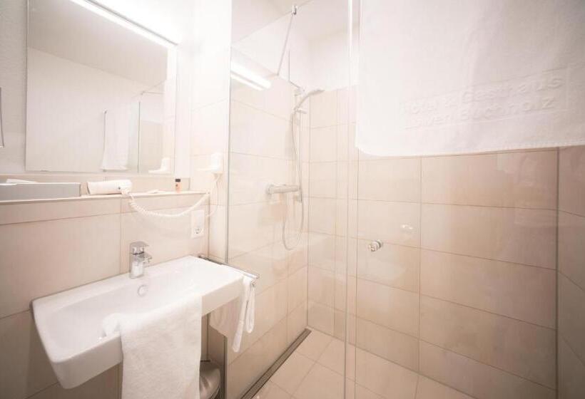 Quarto Quádruplo Clássico, & Gasthaus Löwen