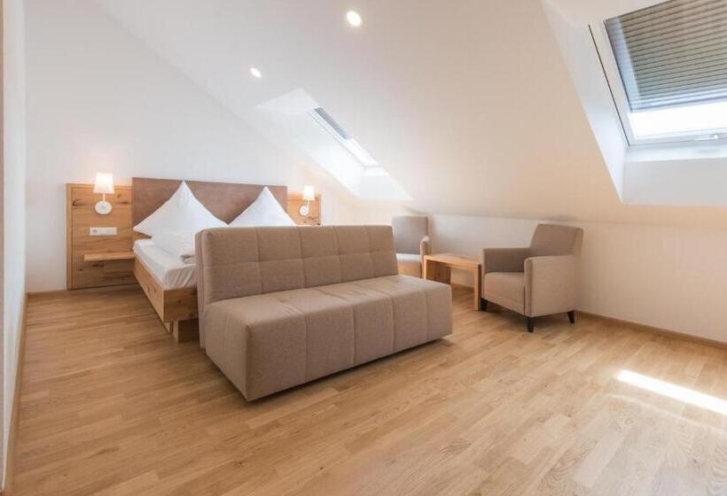 Quarto Deluxe, & Gasthaus Löwen