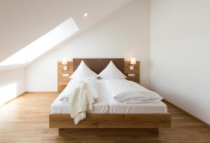 Quarto Deluxe, & Gasthaus Löwen