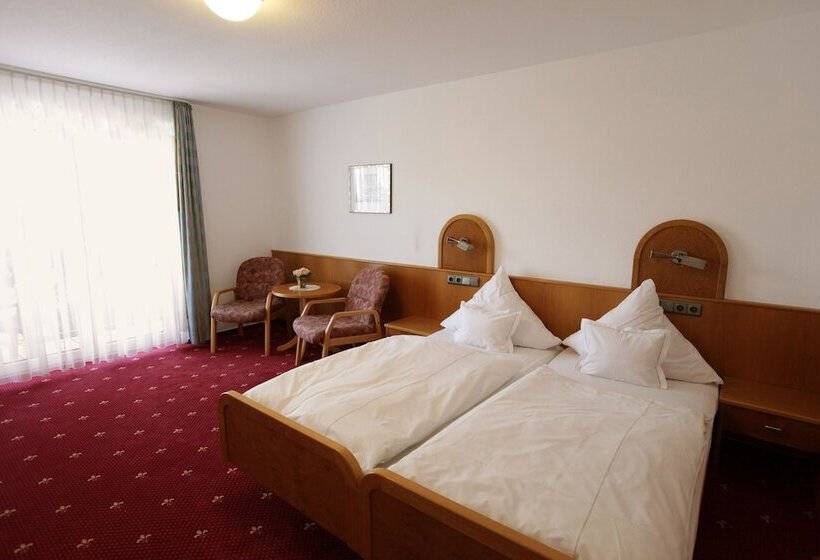 Quarto Estandar, & Gasthaus Löwen