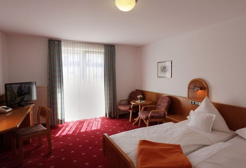 Quarto Estandar, & Gasthaus Löwen