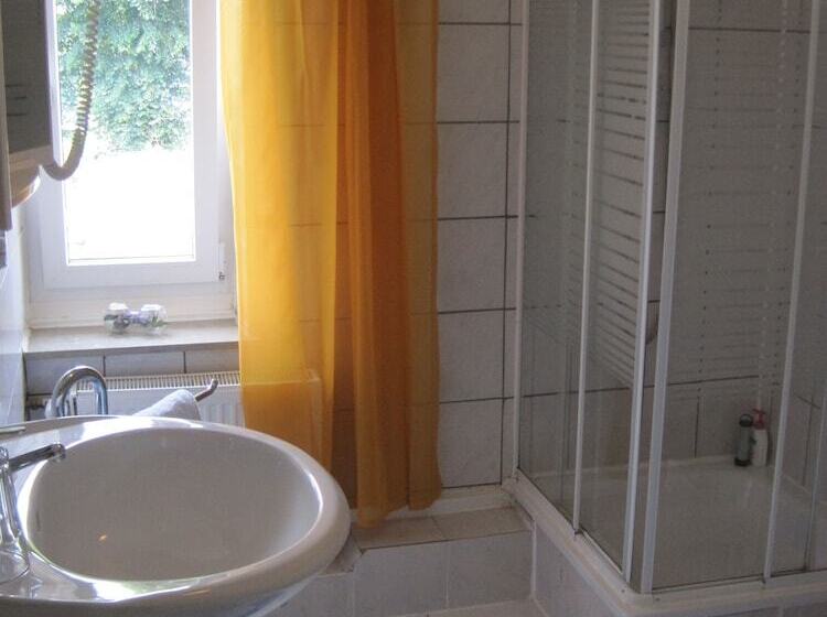 스탠다드 트리플 룸, Gasthaus Rogge