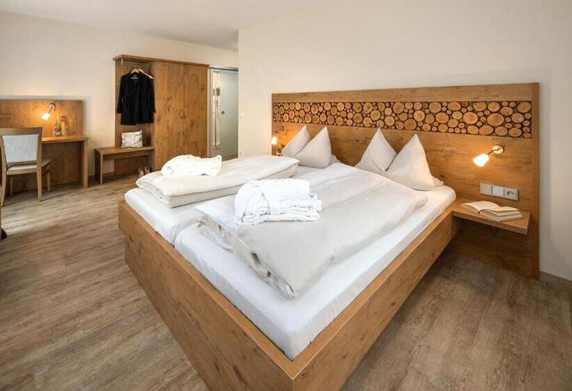 Номер Стандарт, Zur Post