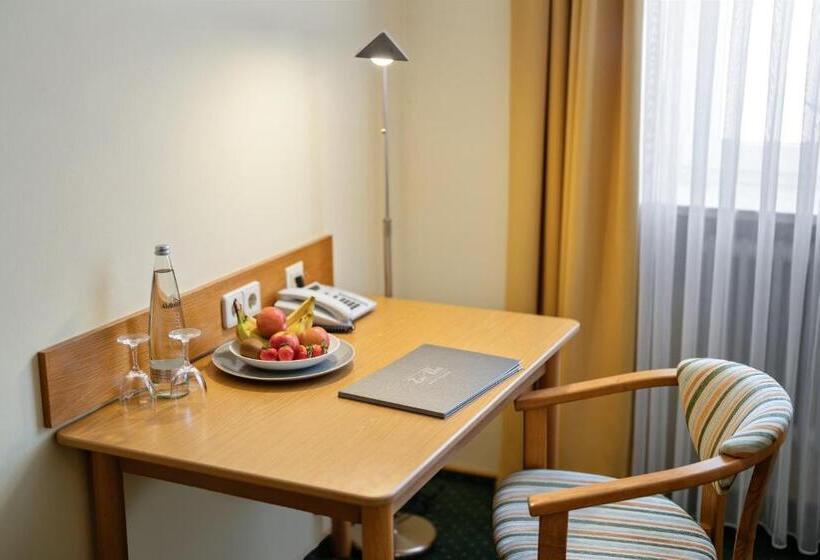 Номер Стандарт, Zur Post