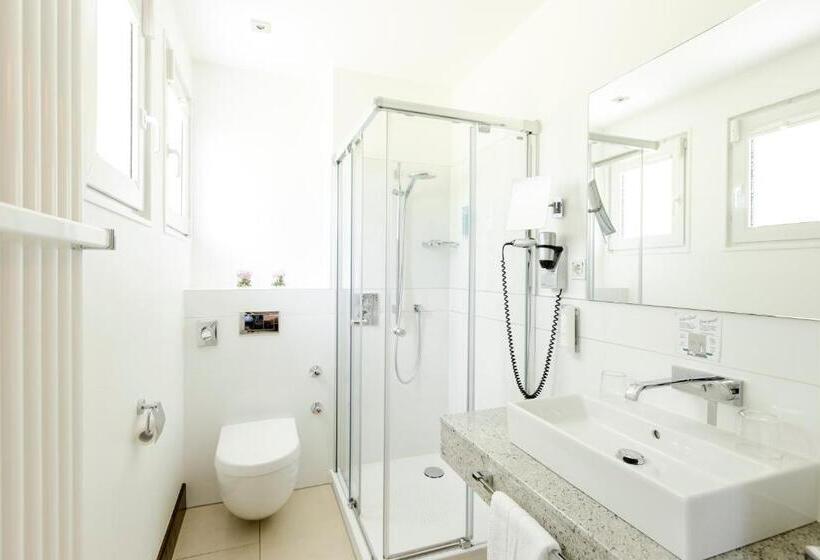 اتاق استاندارد یک نفره, Seminar  & Tagungshotel Große Ledder