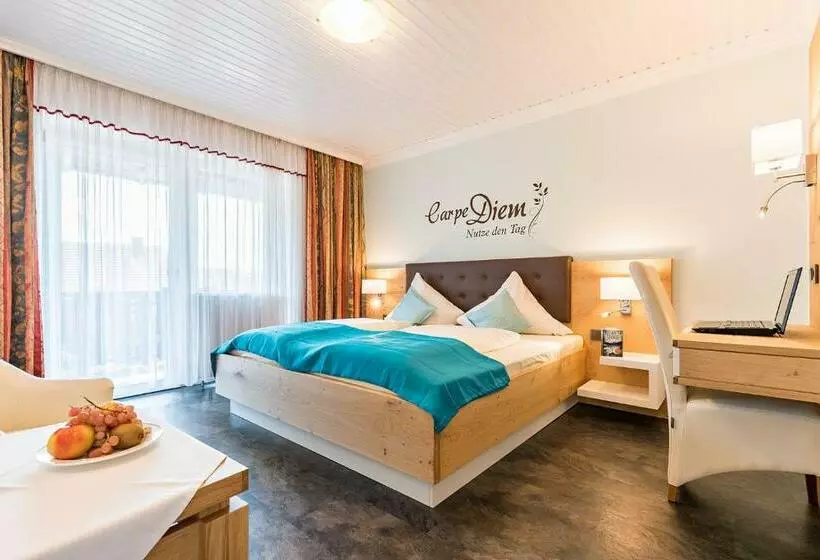 اتاق لوکس با بالکن, Gräfliches Hotel Alte Post