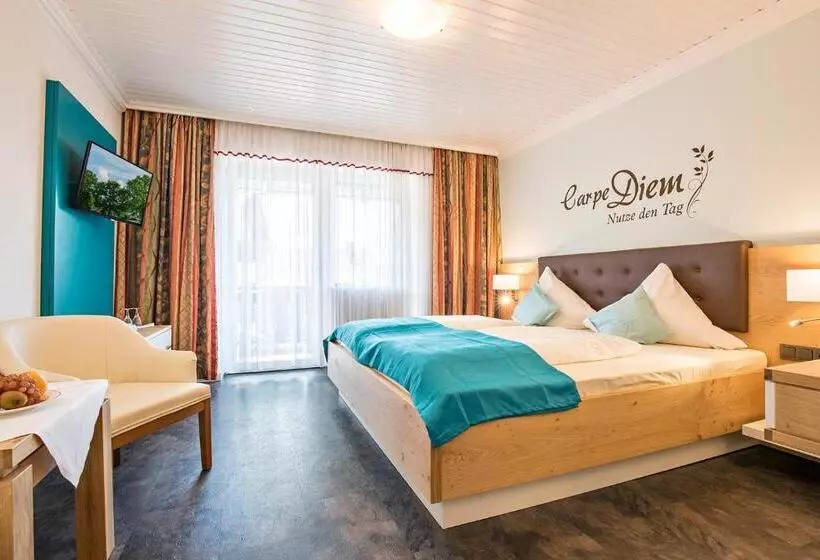 اتاق لوکس با بالکن, Gräfliches Hotel Alte Post