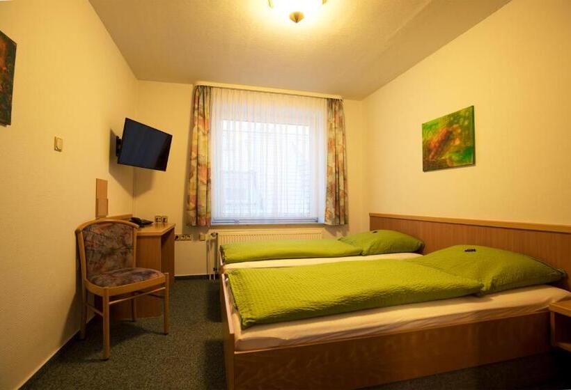 标准间, Alt Oesselse