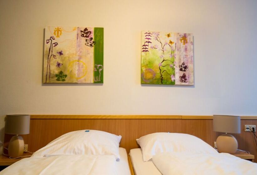 标准间, Alt Oesselse