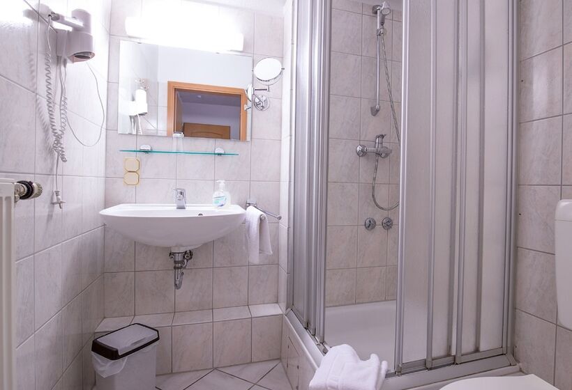 标准间带阳台, Alt Oesselse