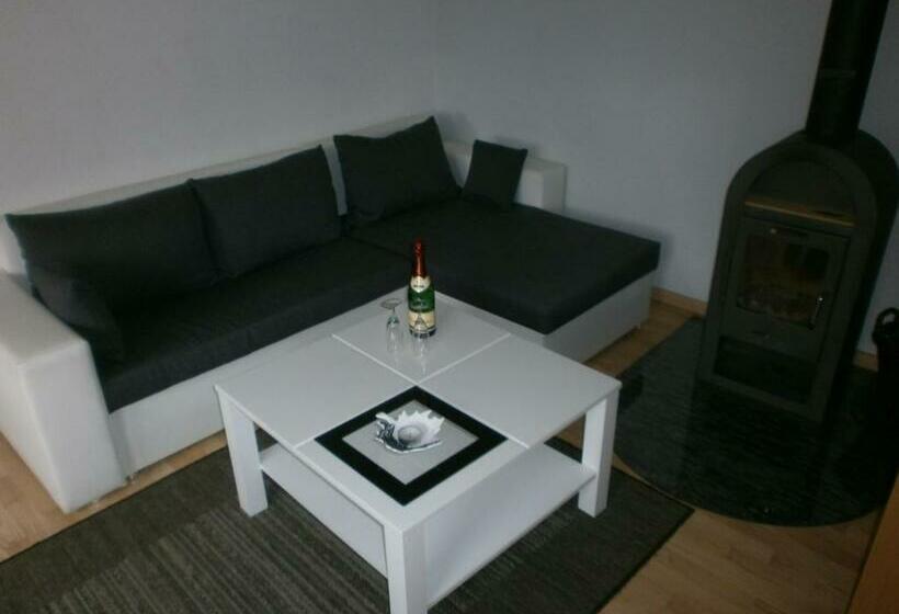 דירת קומפורט חדר שינה 1, Alte Waldmãƒæ’ã‚â¼hle