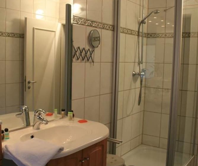 Номер Стандарт, Altes Zollhaus