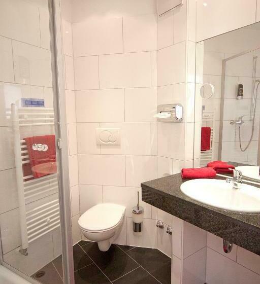 غرفة قياسية فردية, Deutsches Haus