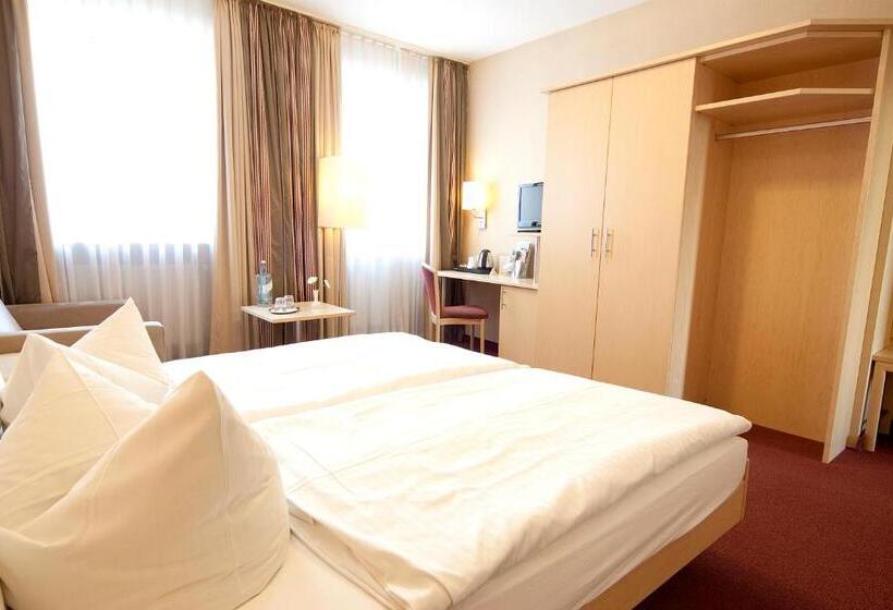 غرفة قياسية, Deutsches Haus