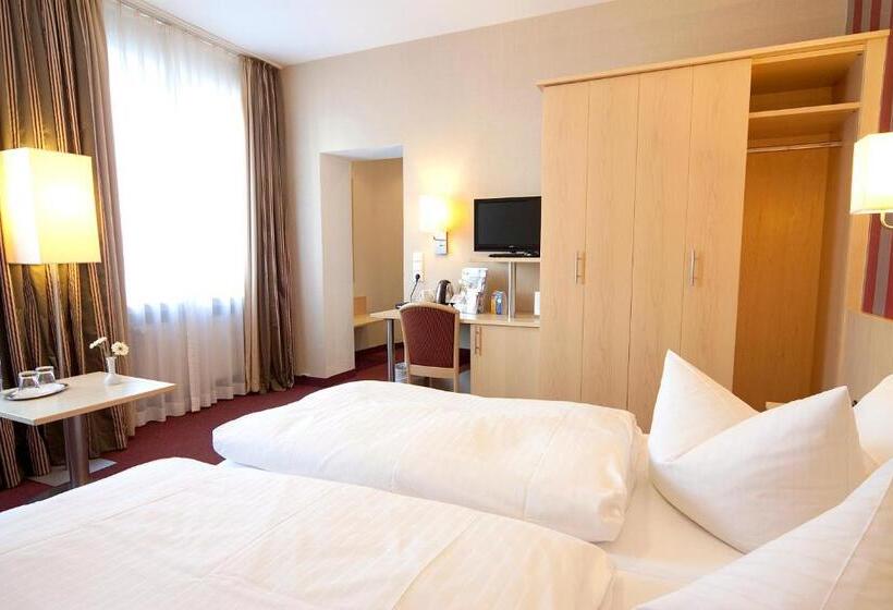 غرفة بيزنس, Deutsches Haus