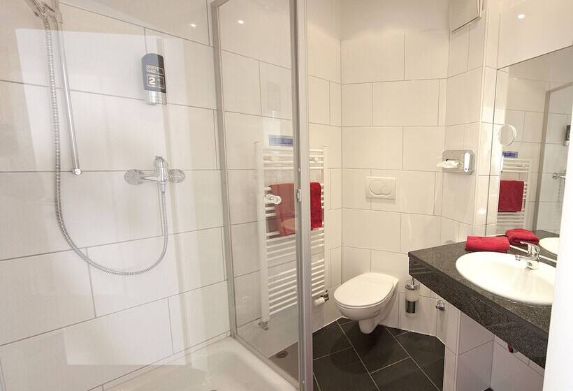 غرفة قياسية فردية, Deutsches Haus