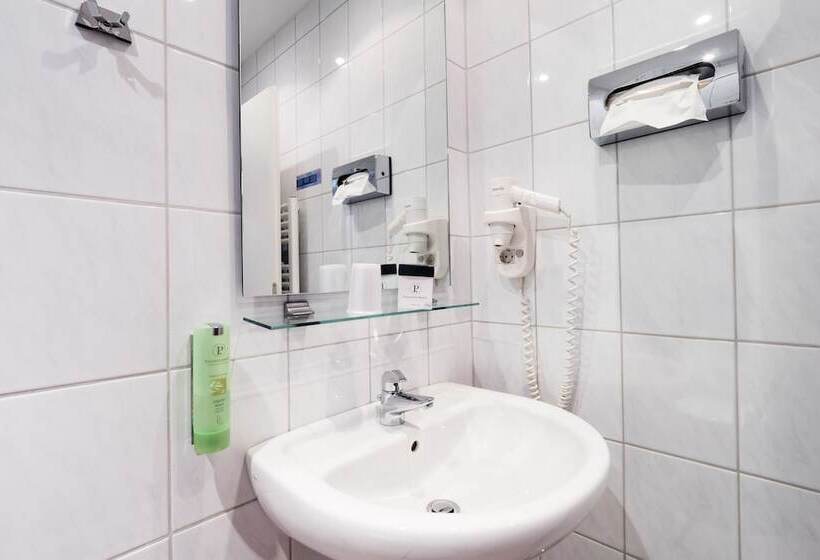 غرفة قياسية فردية, Deutsches Haus