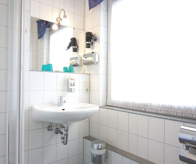 غرفة قياسية, Deutsches Haus