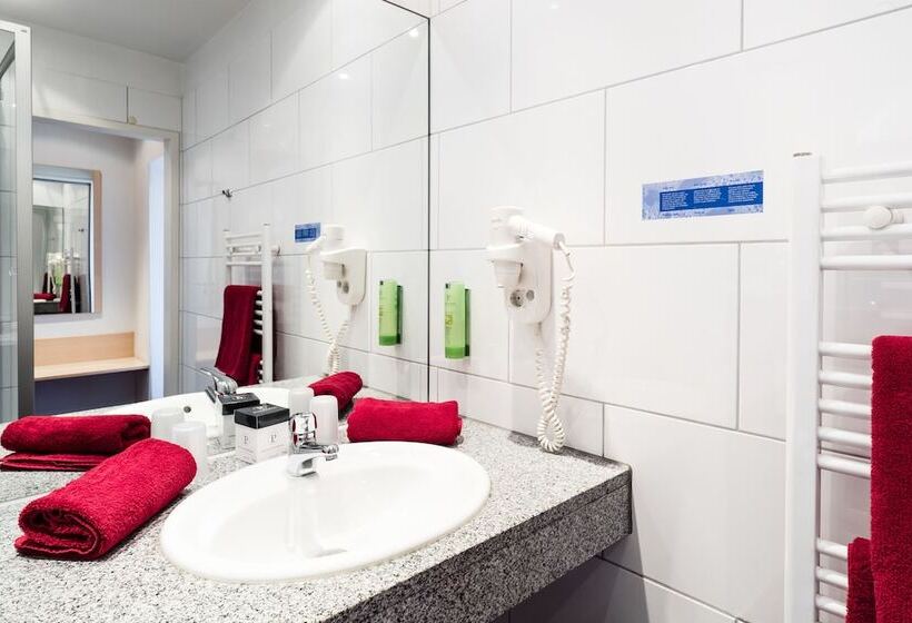 غرفة بيزنس, Deutsches Haus