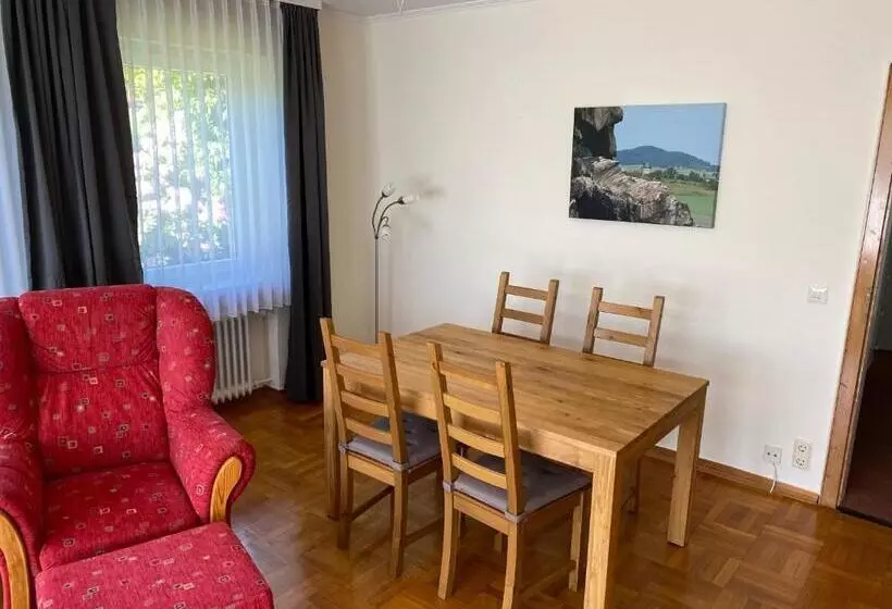 １階の１ベッドルームアパートメント, Haus Am Hochwald