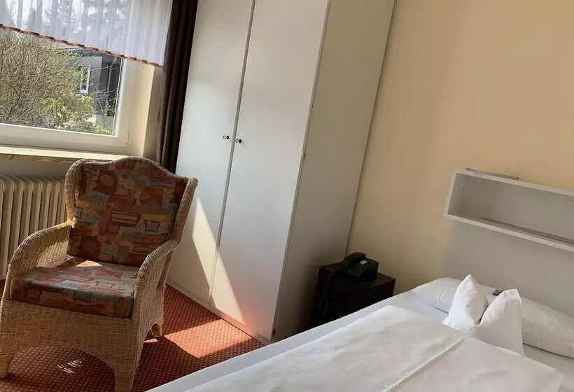 スタンダードシングルルーム, Haus Am Hochwald