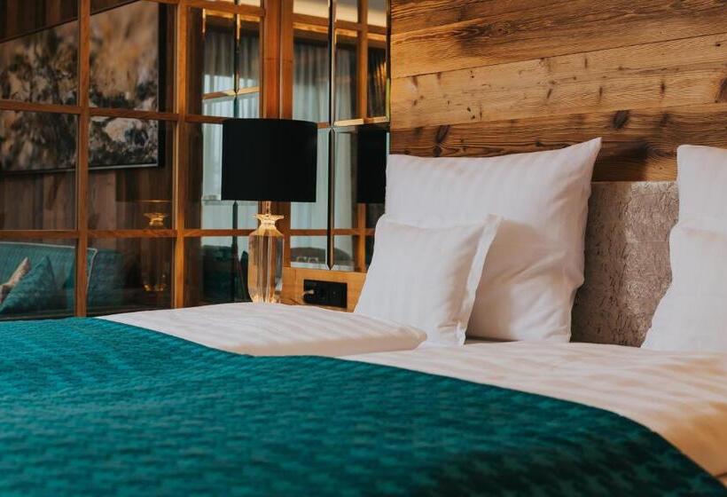 Полулюкс Повышенной Комфортности, Ortner S Resort