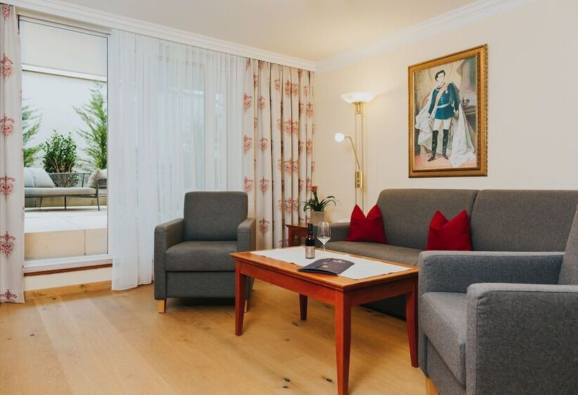 Полулюкс, Ortner S Resort