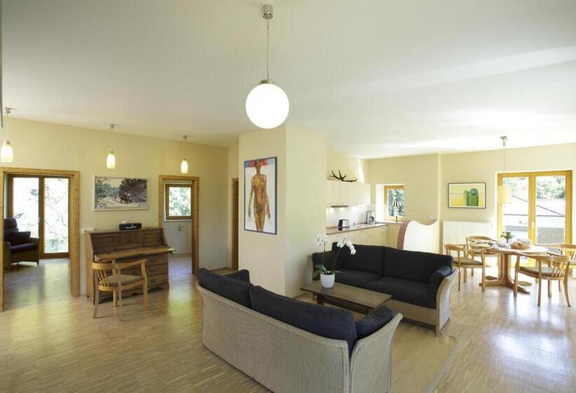 可观山景的小型套房, Plumbohms Echtharz