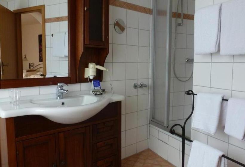 スタンダードルーム, Rüdesheimer Hof   Superior