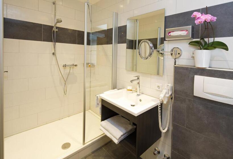 Номер Стандарт, Warteck