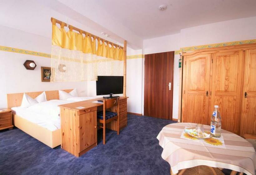 Quarto Estandar com Sacada, Weidenau