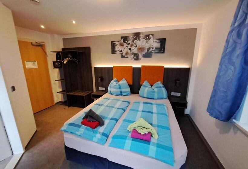Номер Deluxe с Балконом, Gästehaus Alpina
